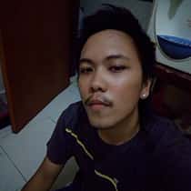 Daniel T