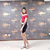 LaraBella28