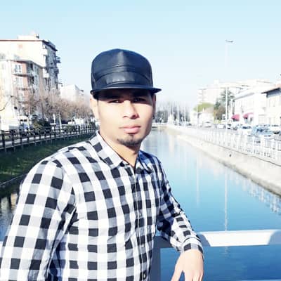 Waqar Ali 
