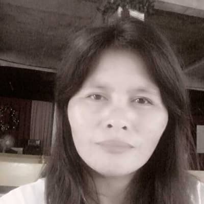 EmzEllus3cmo