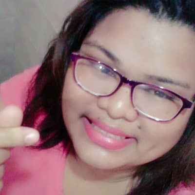 2326Monique