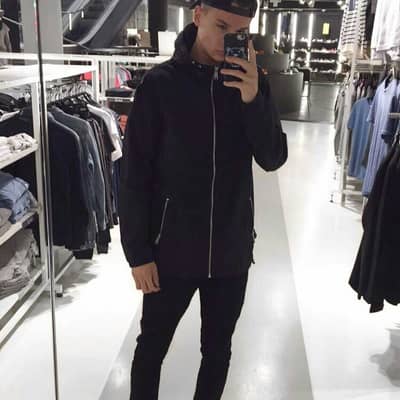 alex24