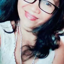 Maria Rowena Zamora