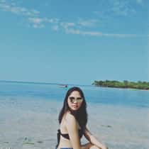 Pia_throne