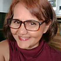Arlene Flor