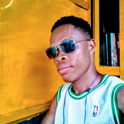 Meckie Paye