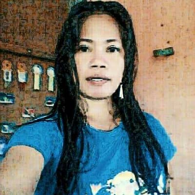 Rowena Luana