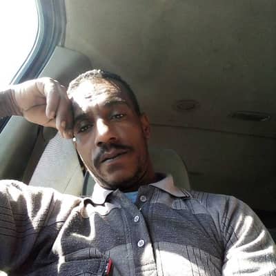 ايمن
