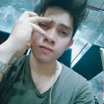 Zhaine.