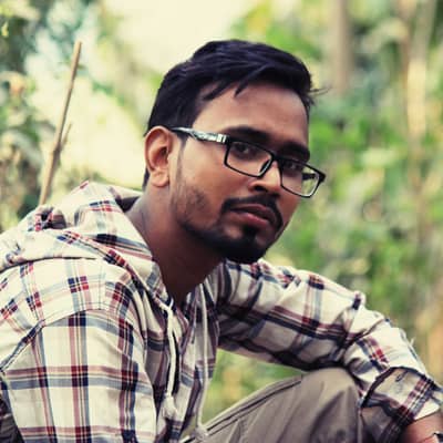 নিন্দিত হিতৈষী