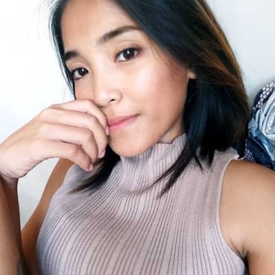 Mia