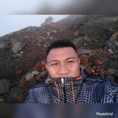 Dwi Naru