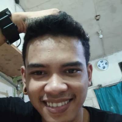 Julian sadega
