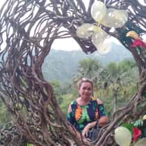 Analyn Canoy