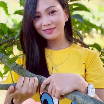 Scarlet Jenny