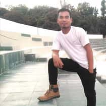 Cletus kholar