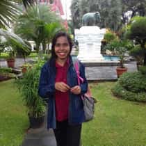 Yuni Loy