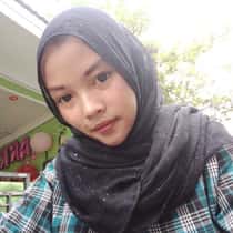 Risa Fazriani