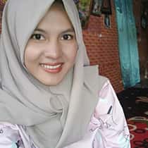 Yola Pebri
