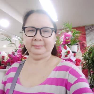 Lilia Flores