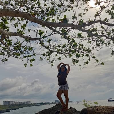 yanna_Dy