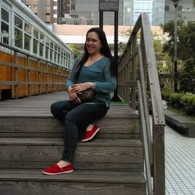 Ann alcosero