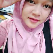 Anggie Lesya Pratiwi