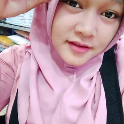 Anggie Lesya Pratiwi