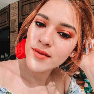 Anna flores