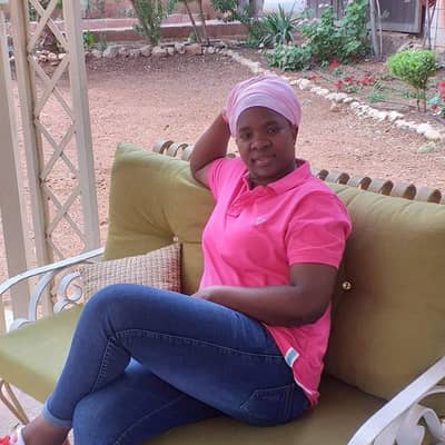 Mutesi  hanifah