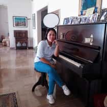 Yona roble