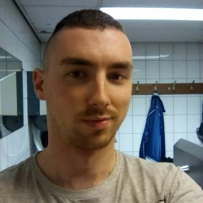 AdrianB1992