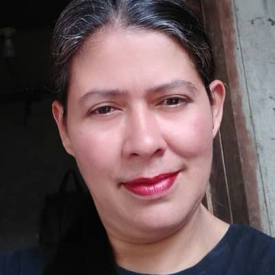Rowena hellia