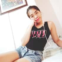 Rowena Villarmia