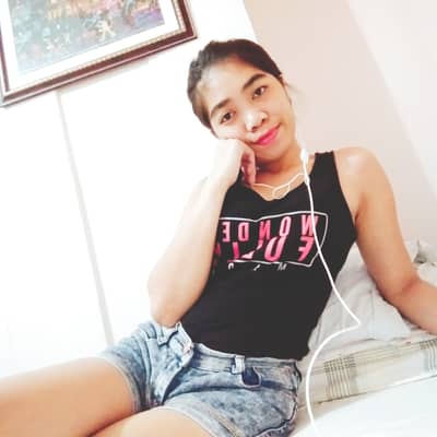 Rowena Villarmia