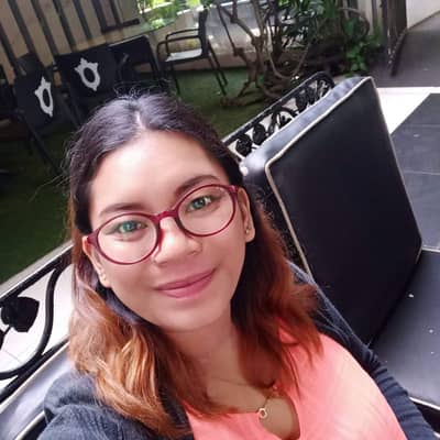 Jenny Lyn