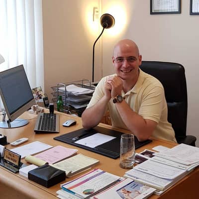 Dr. Eralp Baser