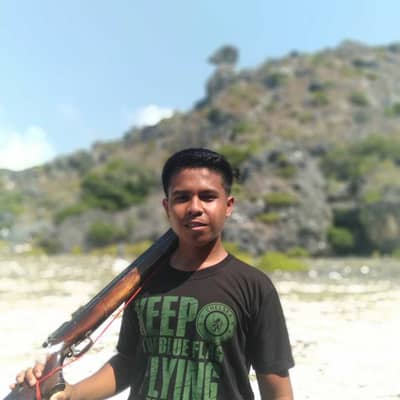 CHRISJON BAY NIRI