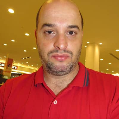 Richard James