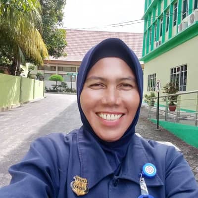 henny warda