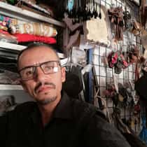 hocine