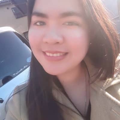 EJ Den