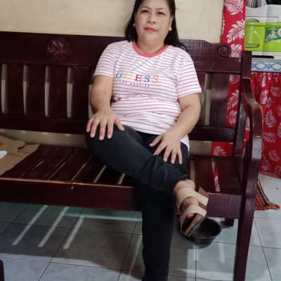 Shirley  dela uso
