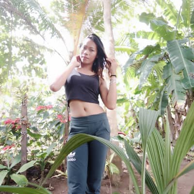 chloieliwasa