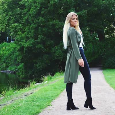 Anna doris