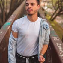 Davis leon