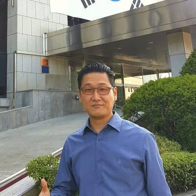 Alex Wong