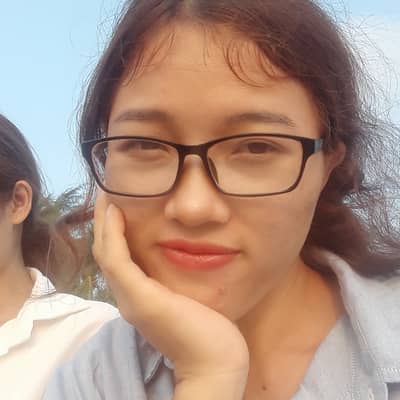 Julie (Lê Thảo)