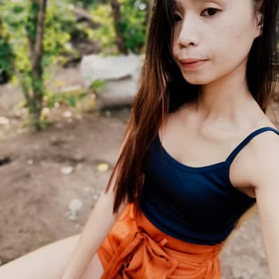 Lily28