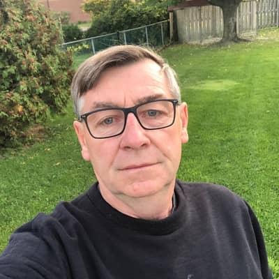 Steve Carey